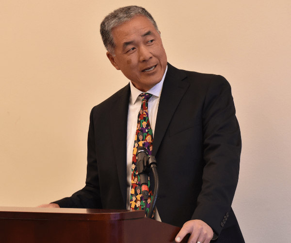 Dr. Stanley Lo speaks at a congressional briefing